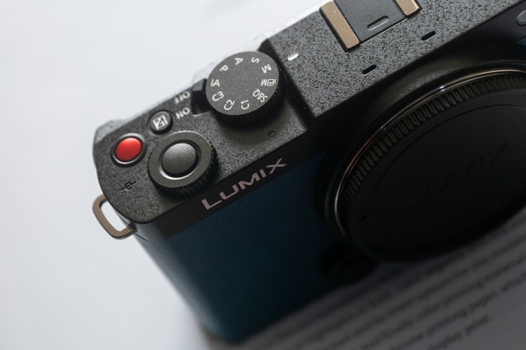 Step-by-Step Guide to Choosing the Best Camera & Lenses for Travel&nbsp;Photography